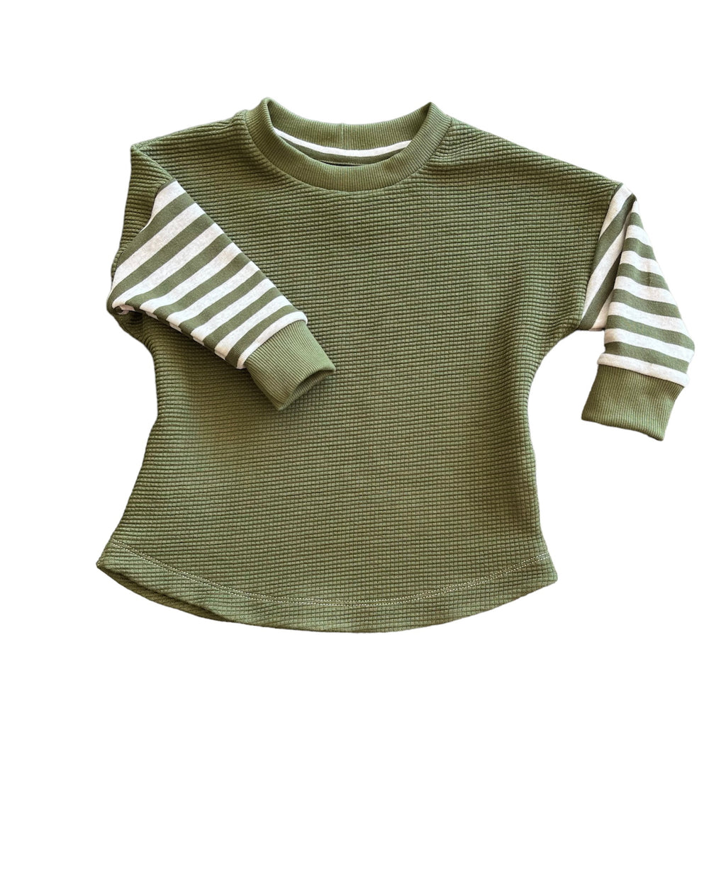 Dolman - shirt with long sleeves and curved hem