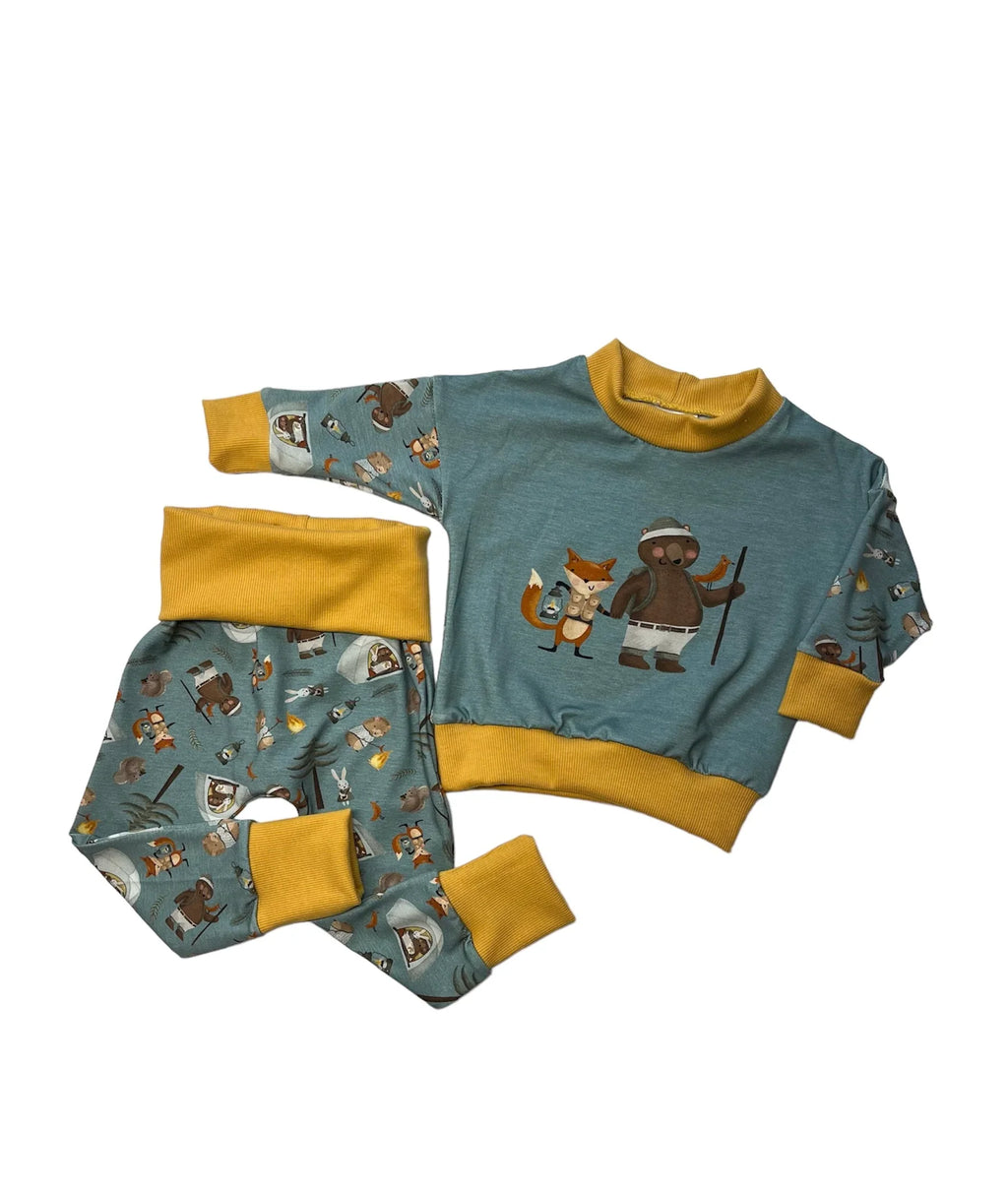 Sweatshirt and Joggers