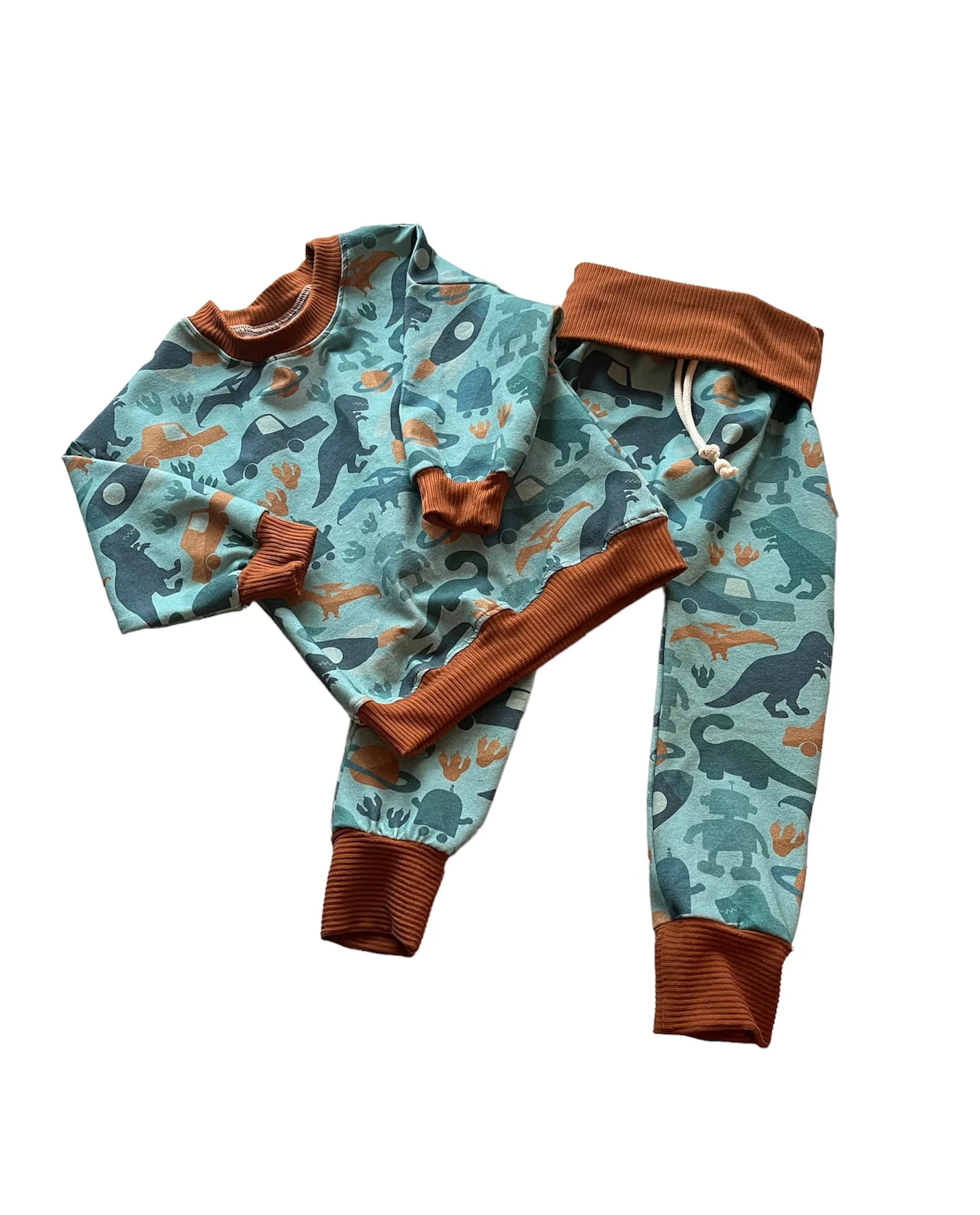 Sweatshirt and Joggers